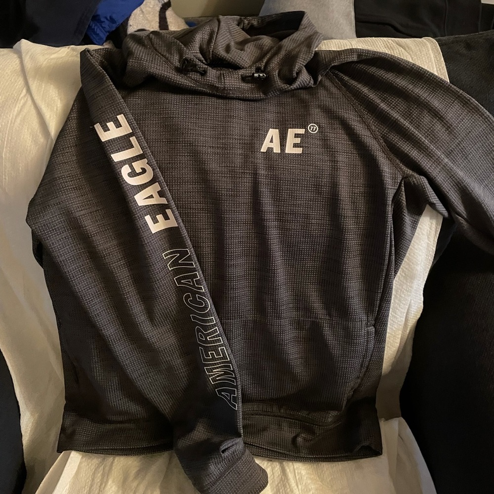 American Eagle hooded shirt. Men’s size Small.